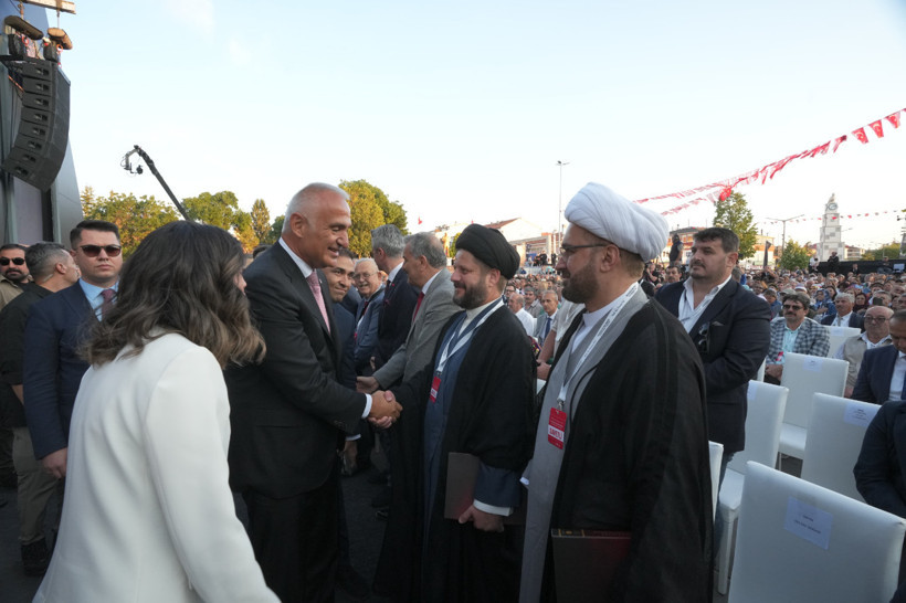 Bakan Ersoy: ''İnsanlığa gereken reçete açık: Bir olalım, iri olalım, diri olalım'' - Resim : 4