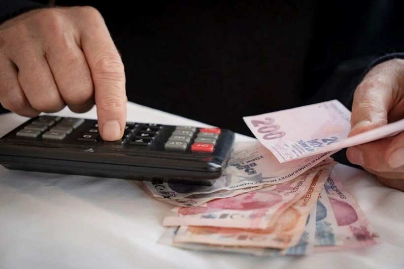 400 bin TL’yi bankaya koyan ne kadar kazanıyor? Mevduat faizlerinde son durum! - Resim: 1