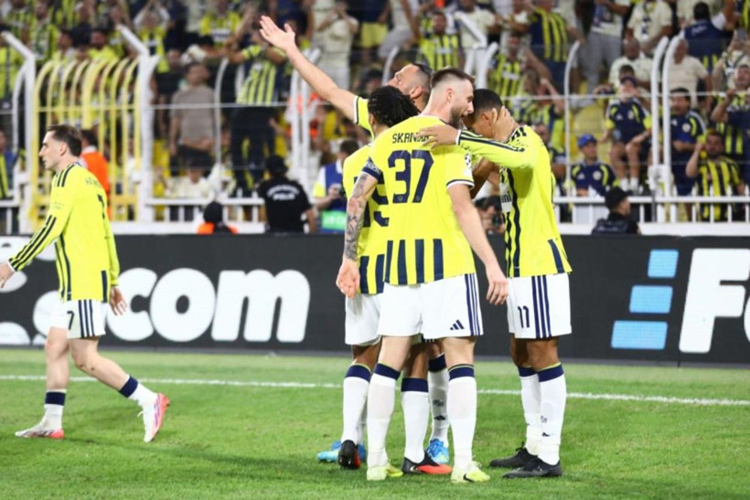 Fenerbahçe, Olimpik Lyon ile 1-1 berabere kaldı: Turu Fransa'ya bıraktı - Resim: 11