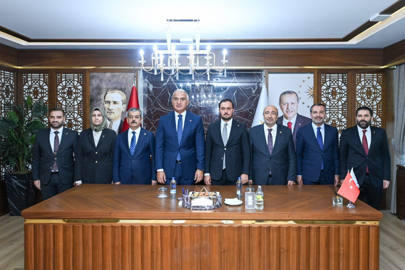 Bakan Ersoy'dan Elazığ'a yeni müze! Paleolitik Çağ'dan Cumhuriyet'e binlerce yıllık tarih ziyaretçilerle buluştu - Resim : 6