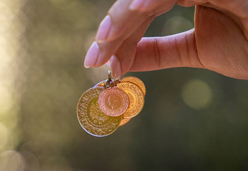Altın fiyatlarında beklenmedik yükseliş! Gram, çeyrek ve yarım altın fiyatları uçuşa geçti - Resim: 1
