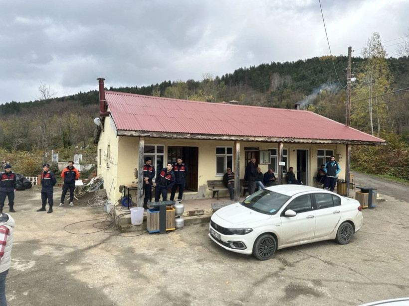 Kastamonu’da anne ve oğlunun ölümü gizemini koruyor: Kayıp telefon hala bulunamadı - Resim: 2