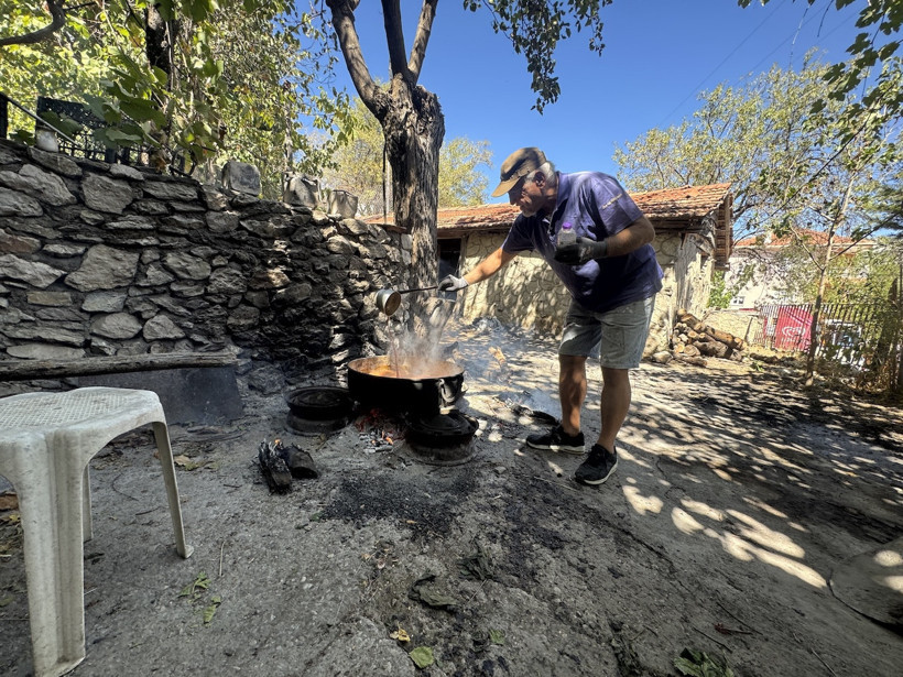 Antalya’da kilosu 500 liradan satılıyor! Geleneksel yöntemle üretiliyor - Resim : 4