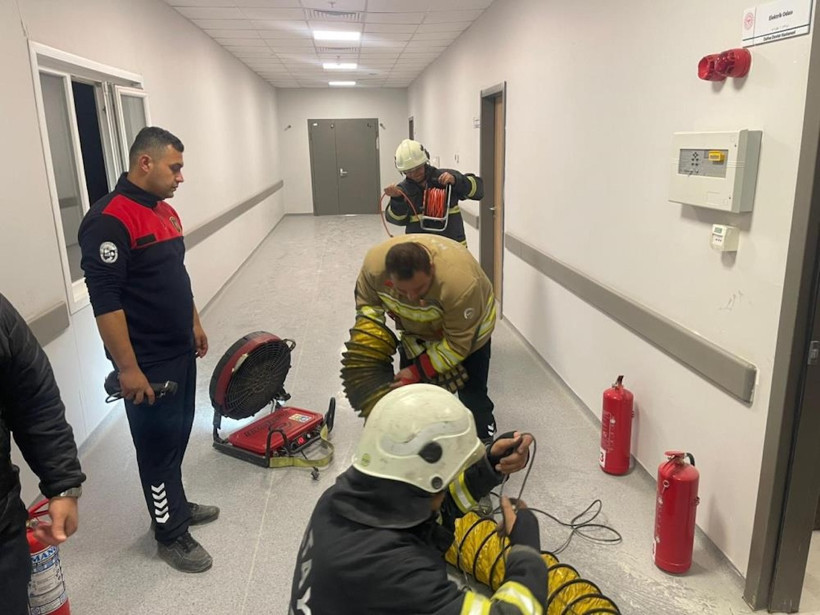 Hatay’da panik! Hastanede yangın çıktı - Resim : 1