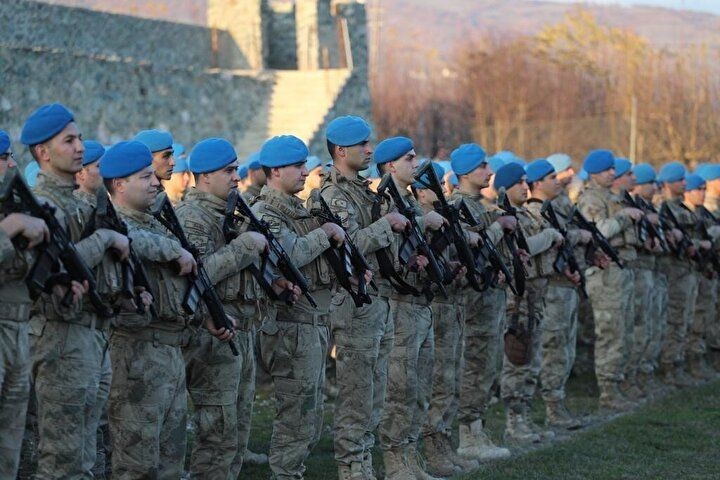 Suriye'de görevini tamamlayan komandolar ailelerine kavuştu